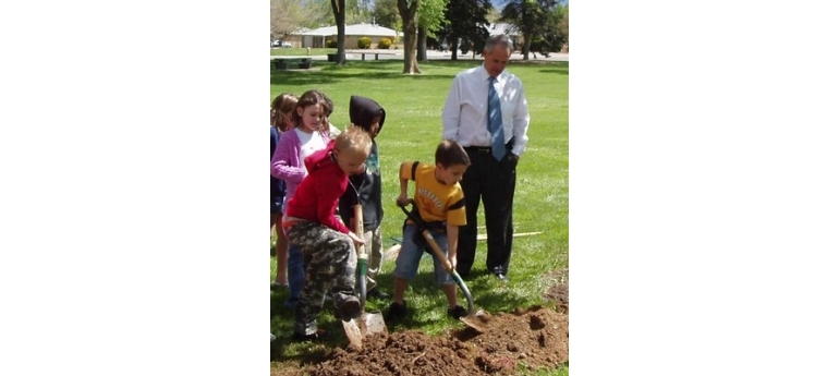 TreePlanting City of Albuquer.jpg