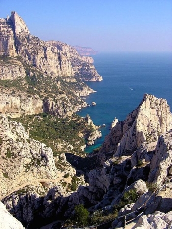 450px-calanques.jpg