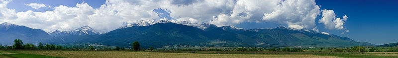 800px-pirin-pano0.jpg