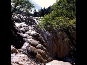 300px-Bathingwaterfall.jpg