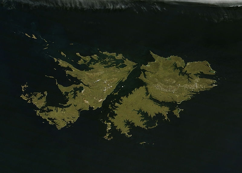 800px-falkland-islands-terra-2011-01-23-250m.jpg