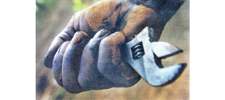 Hand-Wrench.jpg