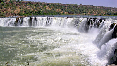 Senegalriverbasinchutes-gouina3.jpg