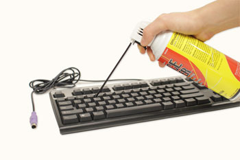 Cleaning the keyboard