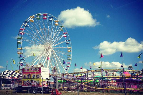 image of ferris wheel