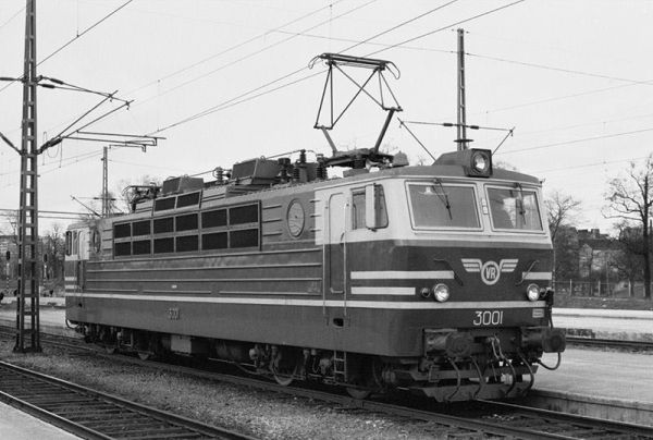 fi-vr-sr1_3001-year1974-artohellman-full.jpg