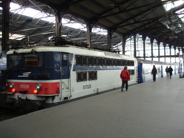 fr-sncf-bb17000-garestlazaire-270108-full.jpg